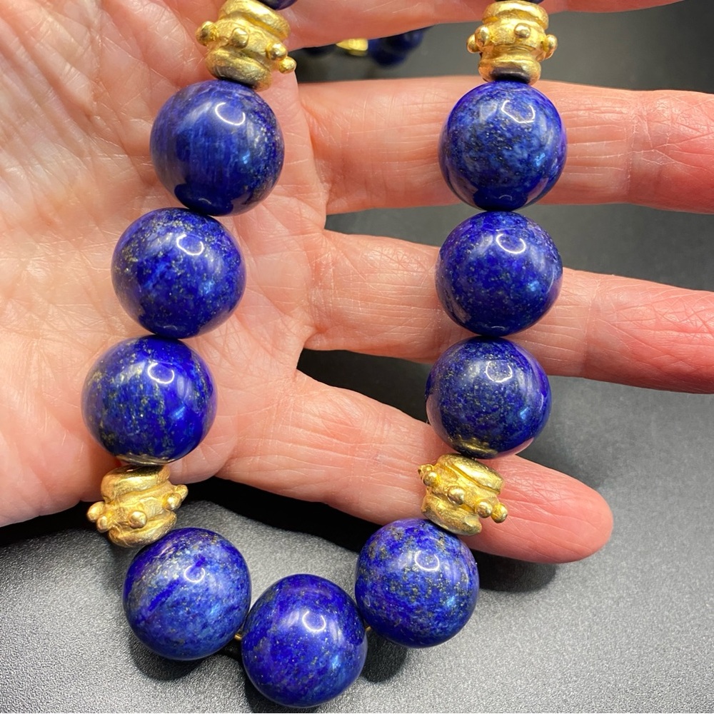 Blue Lapis Lazuli Necklace Graduated Stone Beads  With Gold Accent Beads 16" - Picture 5 of 7